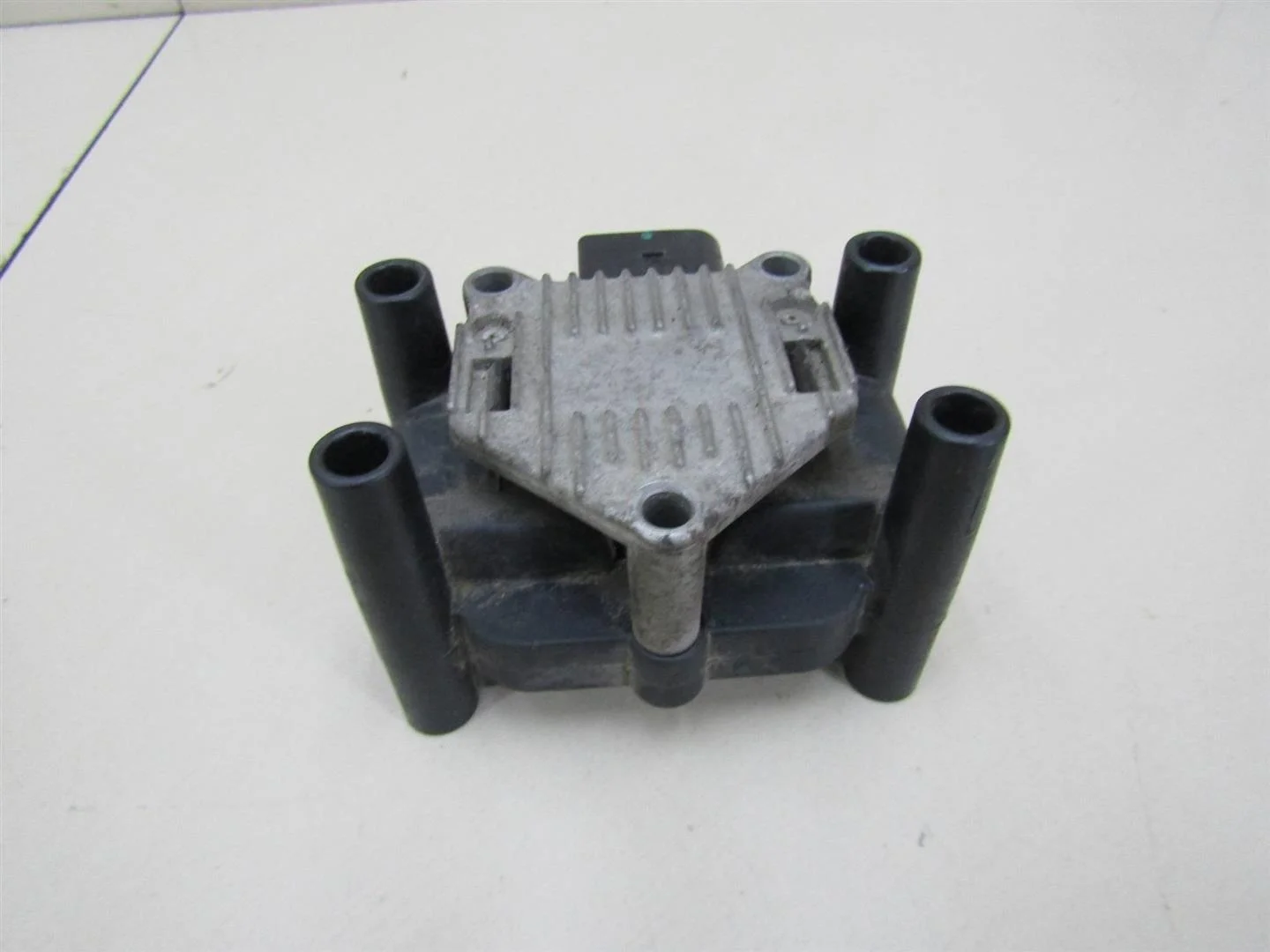 Катушка зажигания VW Golf IV \Bora 1997-2005  [032905106B]  в Вологде