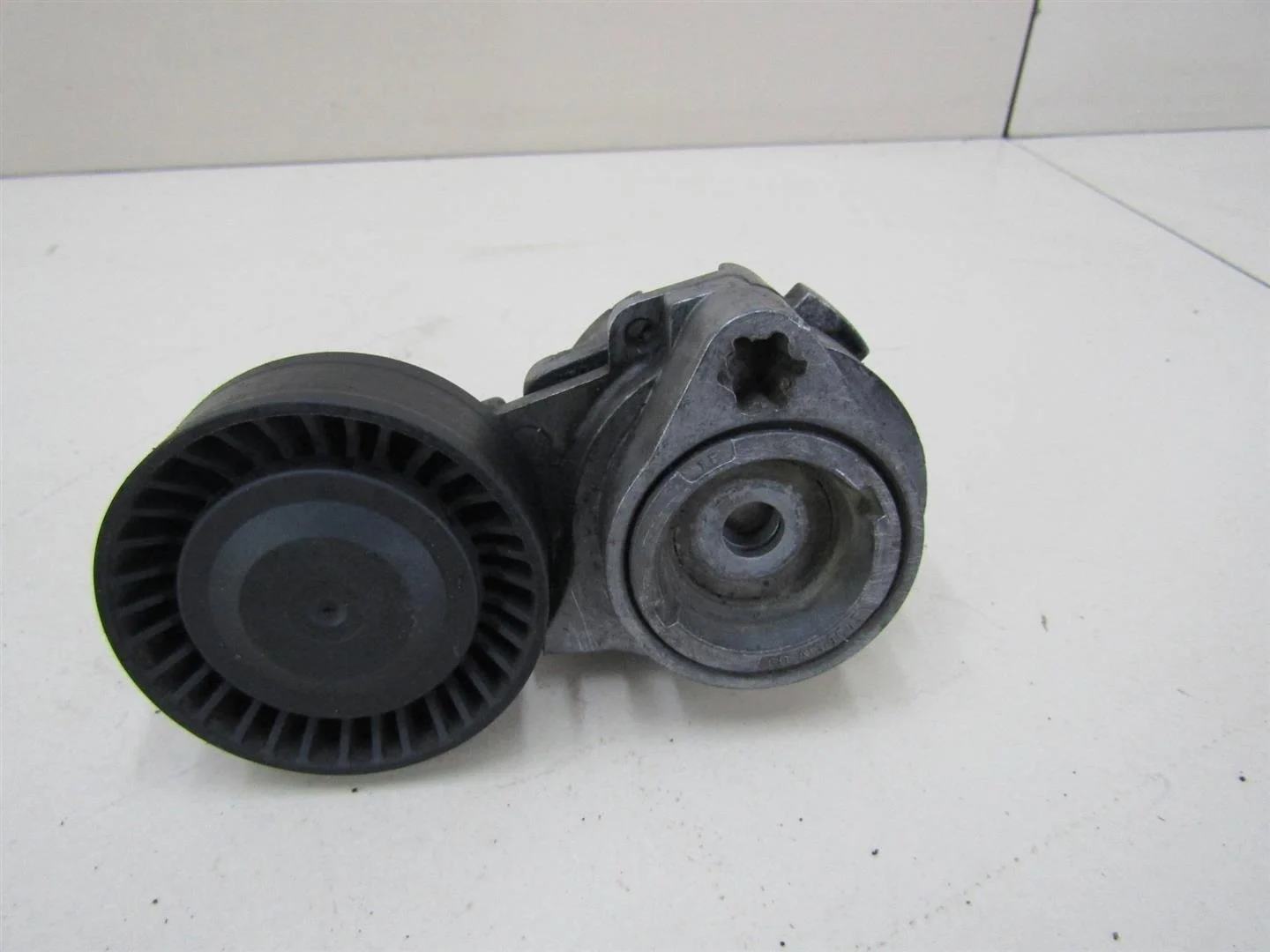Натяжитель ремня BMW X5 E53 2000-2007  [11287549589]  4.4 32v N62B44 в Вологде