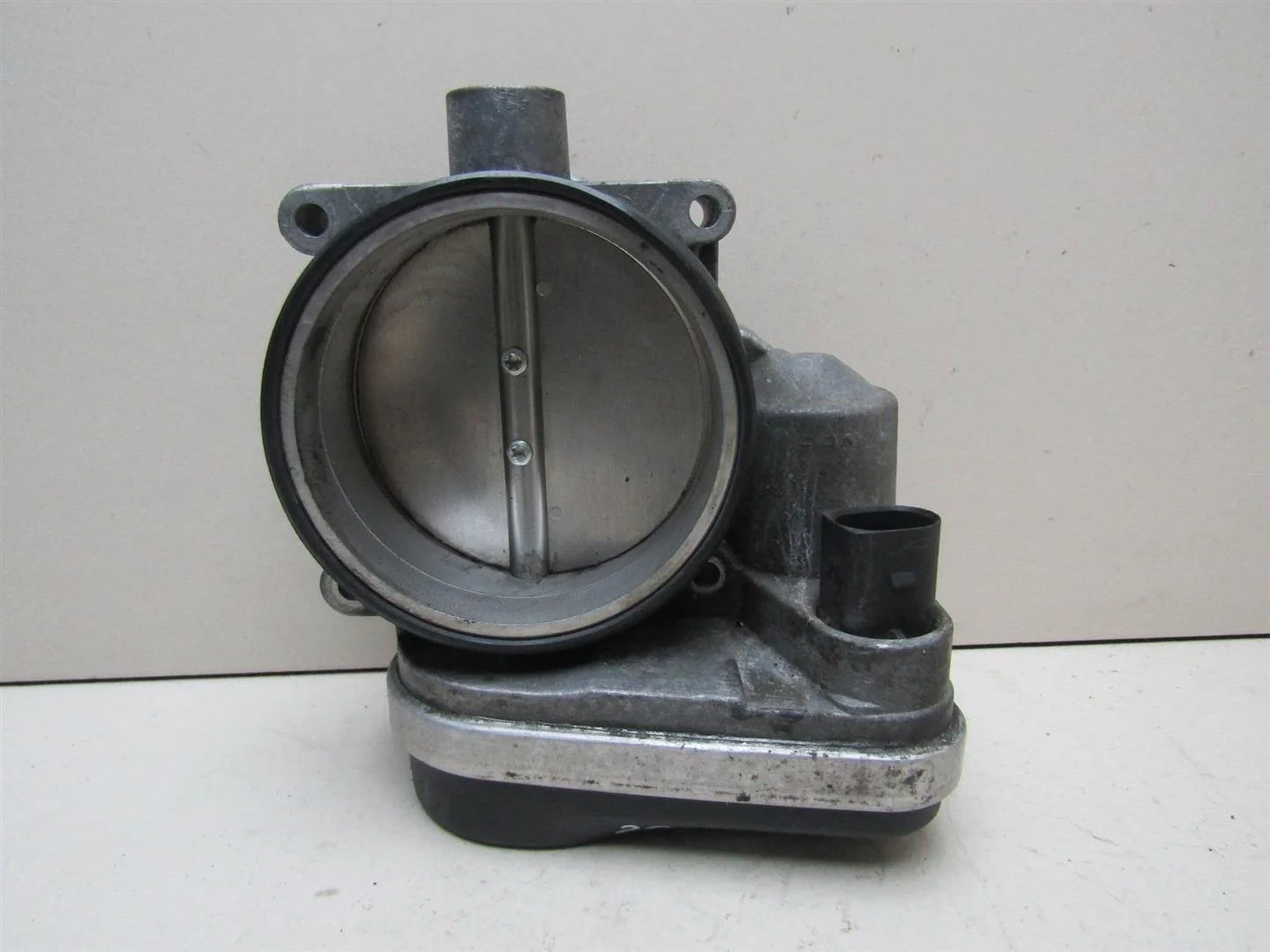 Заслонка дроссельная BMW X5 E53 2000-2007  [13547506627]  4.4 32v N62B44 в Вологде
