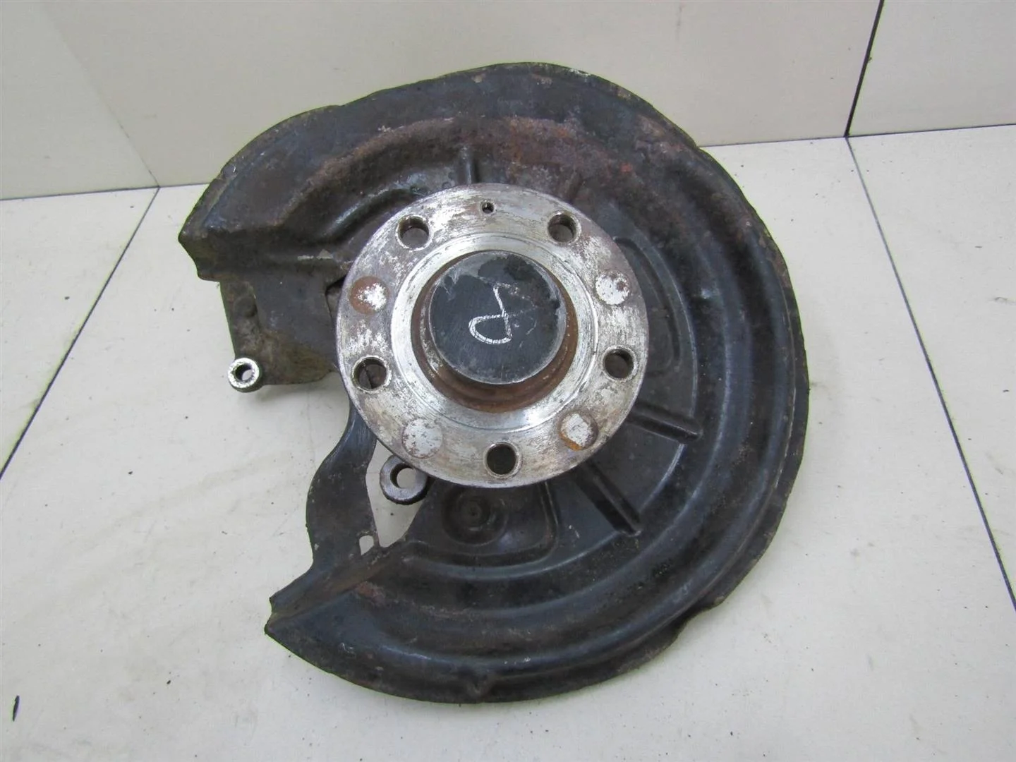 Кулак поворотный задний правый Skoda Octavia (A5 1Z-) 2004-2013  [1K0505436AE]  в Вологде