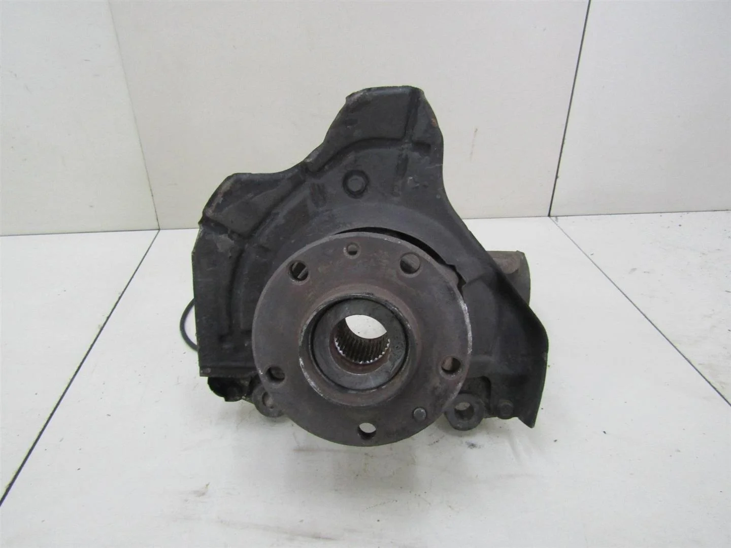 Кулак поворотный передний правый Peugeot Boxer 2006-нв  [3647A0]  2.2 16V  в Вологде