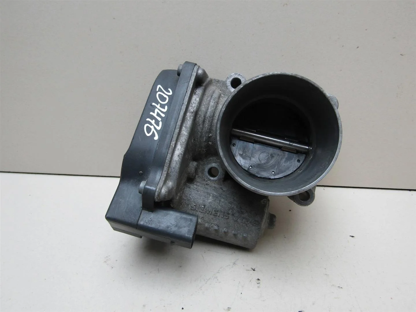 Заслонка дроссельная Skoda Octavia (A5 1Z-) 2004-2013  [03C133062C]  1.4 BUD в Вологде