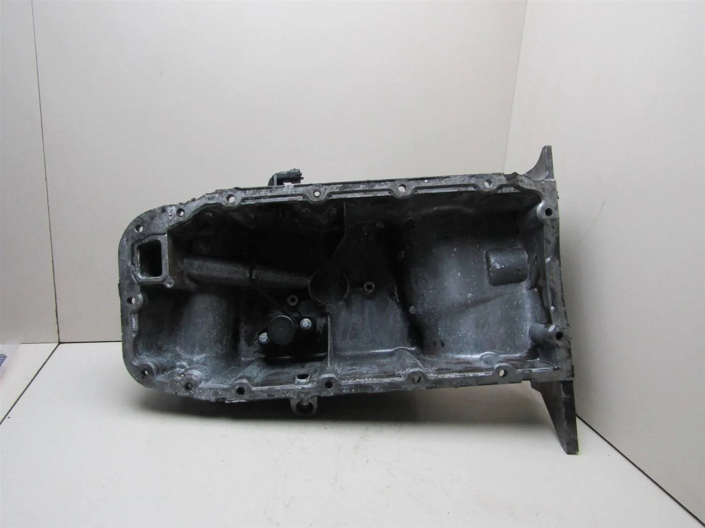 Поддон масляный двигателя Opel Zafira B 2005-2012  [55353306]  Z18XER в Вологде