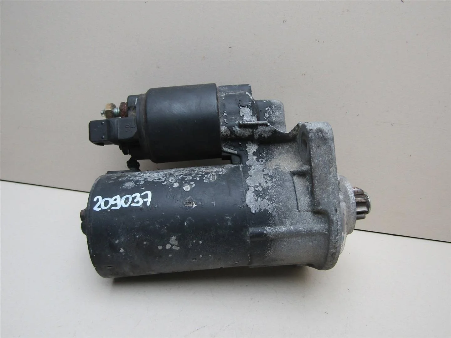 Стартер Skoda Octavia (A4 1U-) 2000-2011  [020911023F]  1.4-1.6 в Вологде
