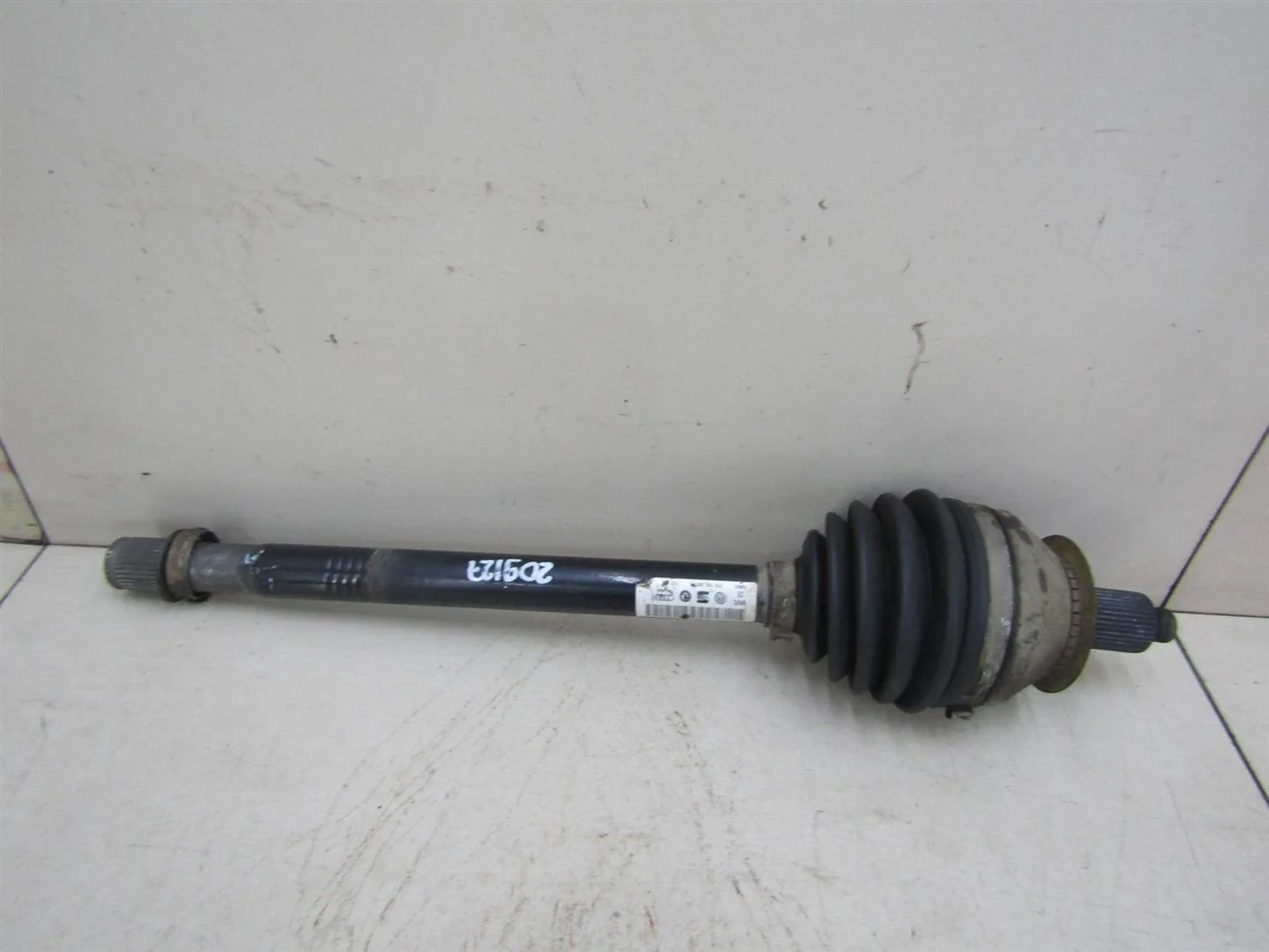 Полуось передняя левая VW Polo (Sed RUS) 2011-2020  [6R0407761K]  в Вологде