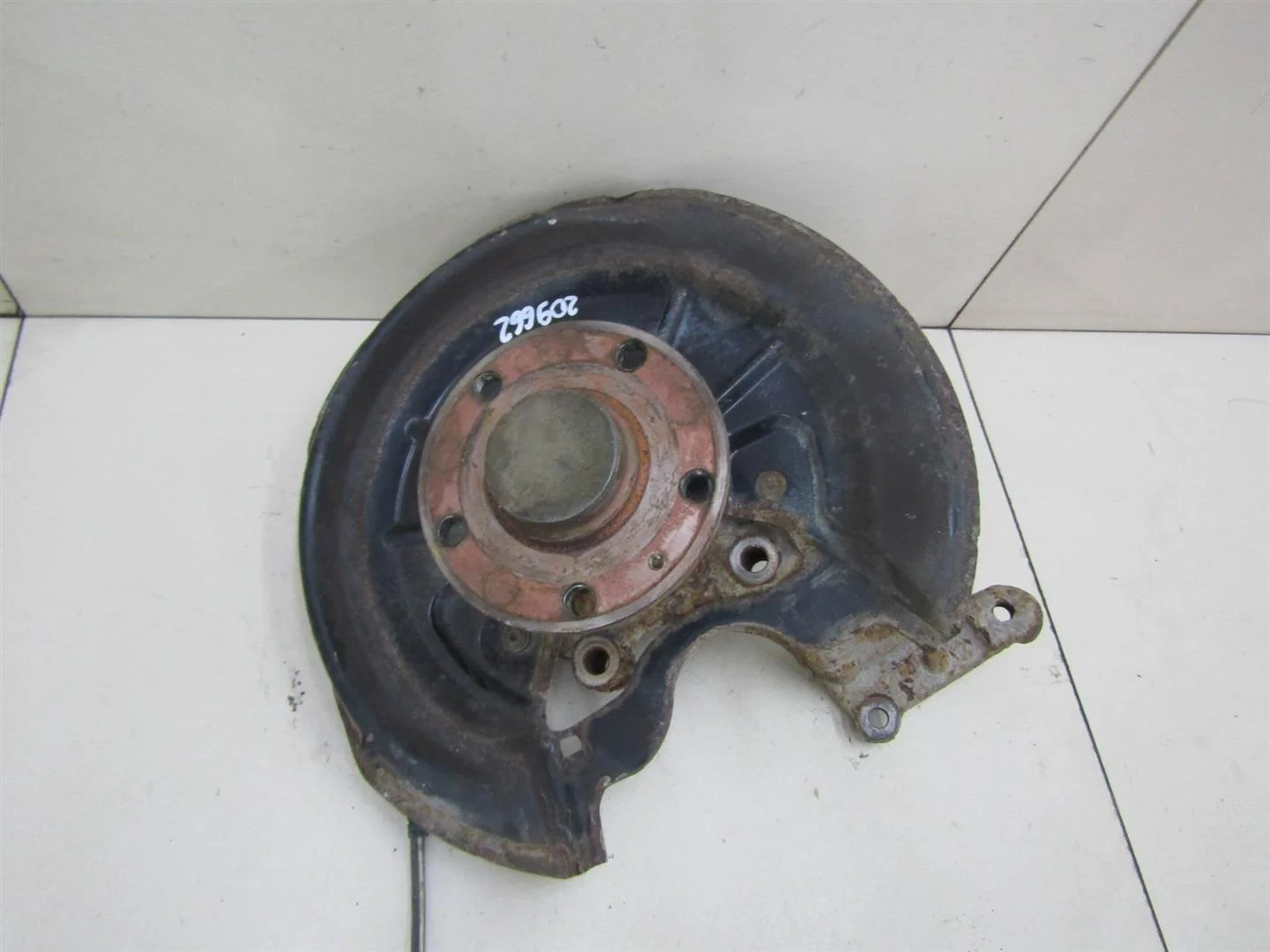 Кулак поворотный задний левый VW Golf Plus 2005-2014  [1K0505435AB]  1.2 CBZ в Вологде