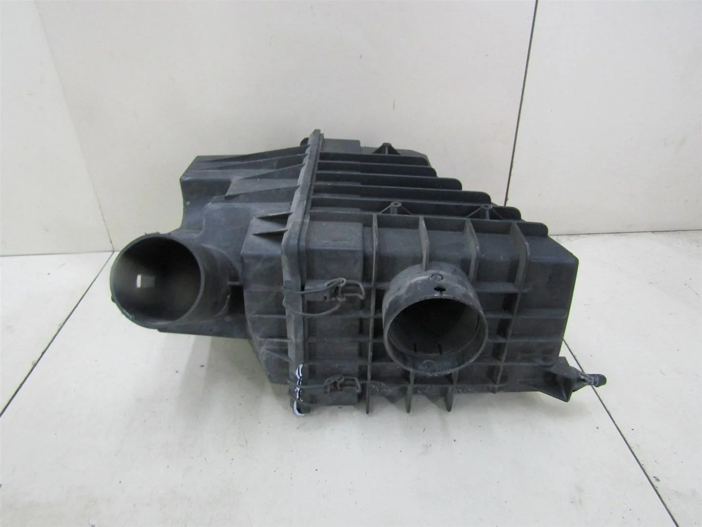 Корпус воздушного фильтра Ford Transit 2006-2013  [1496813]  2.4 JXFA  в Вологде