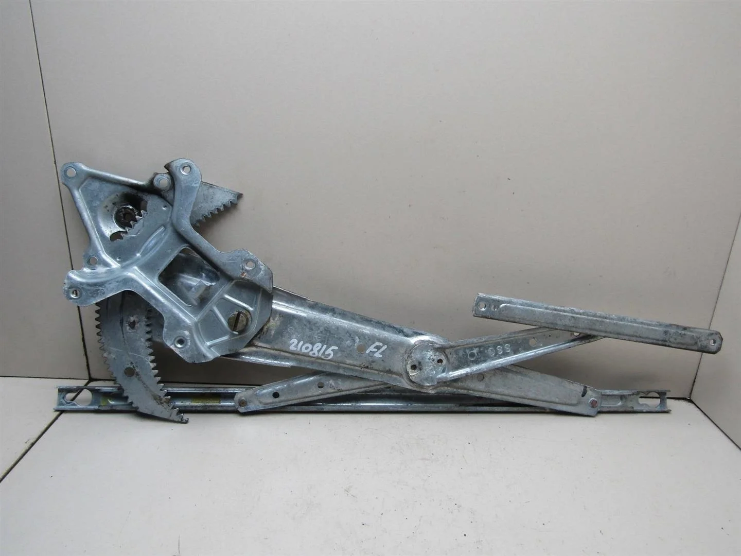 Стеклоподъемник электр. передний левый Honda CR-V 1996-2002  [72251S10J01]  2.0 B20Z1 в Вологде