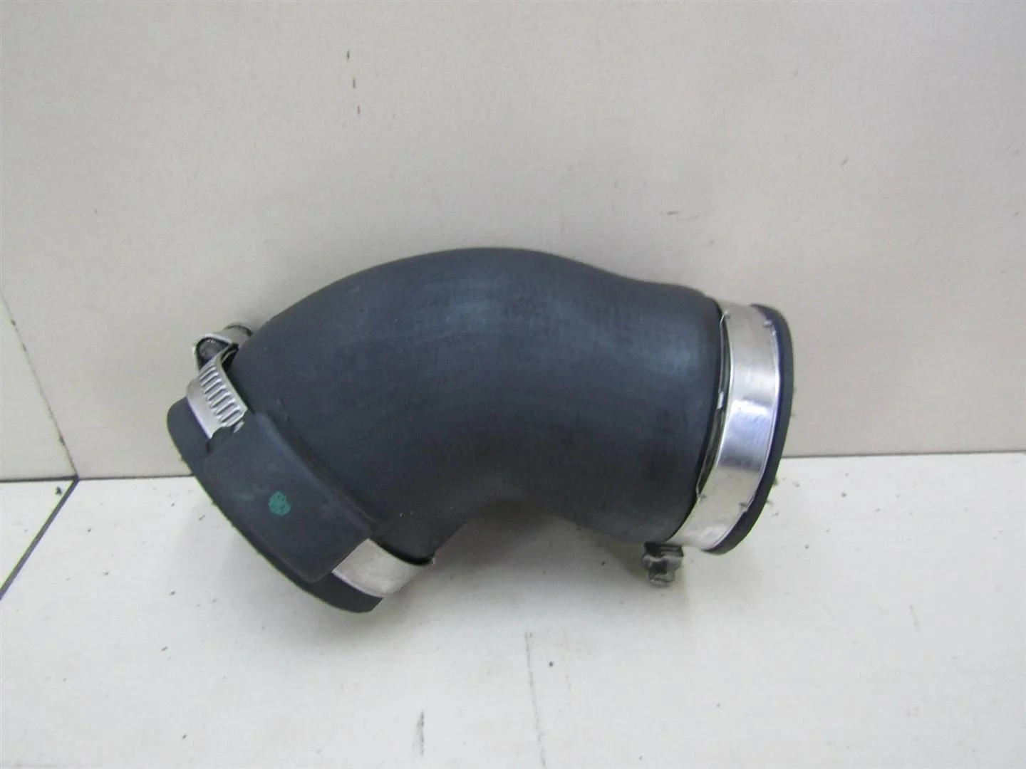 Патрубок интеркулера Skoda Octavia (A5 1Z-) 2004-2013  [1K0145838AG]  1.8  BZB в Вологде