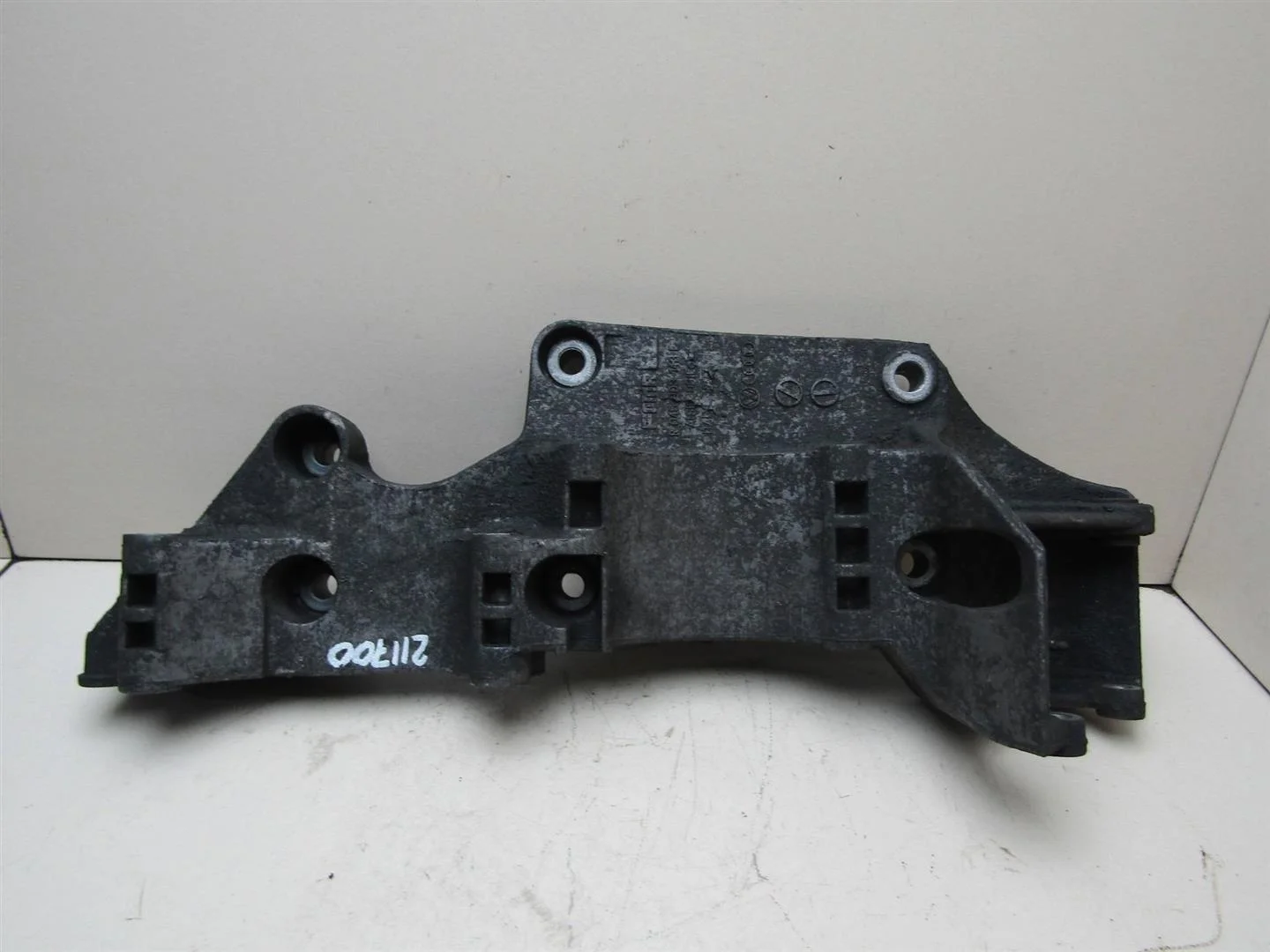 Кронштейн генератора VW Transporter T5 2003-2015  [045903143F]  1.9TDI BRS в Вологде