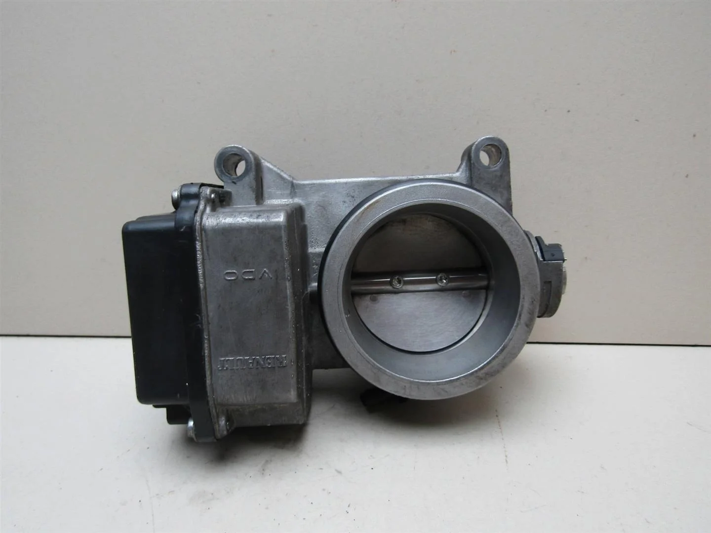 Заслонка дроссельная Renault Megane II 2002-2009  [8200063652]  1.4 1.6 1.8 2.0 в Вологде