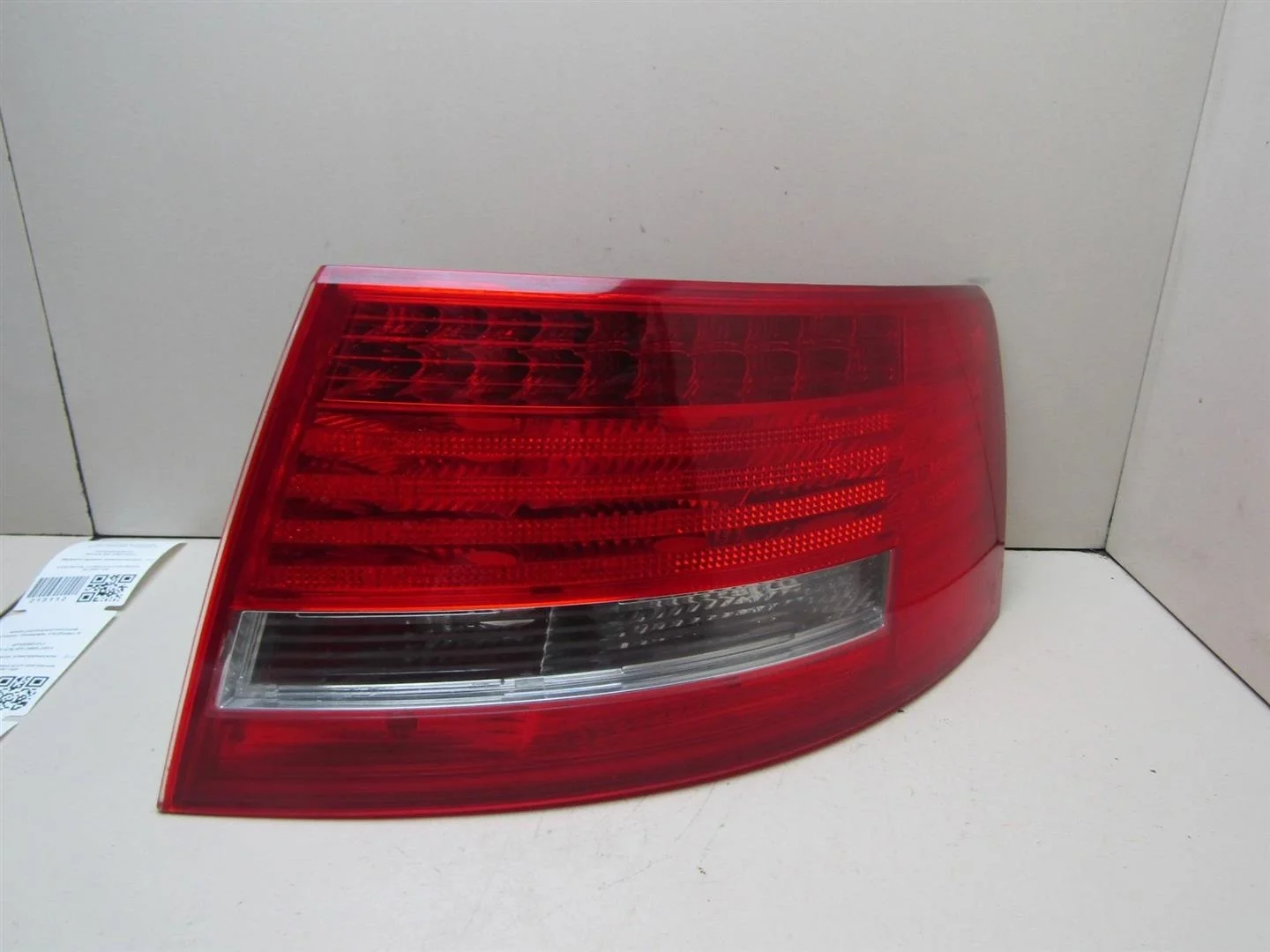 Фонарь задний правый Audi A6 (C6,4F) 2005-2011  [4F5945096F]  в Вологде