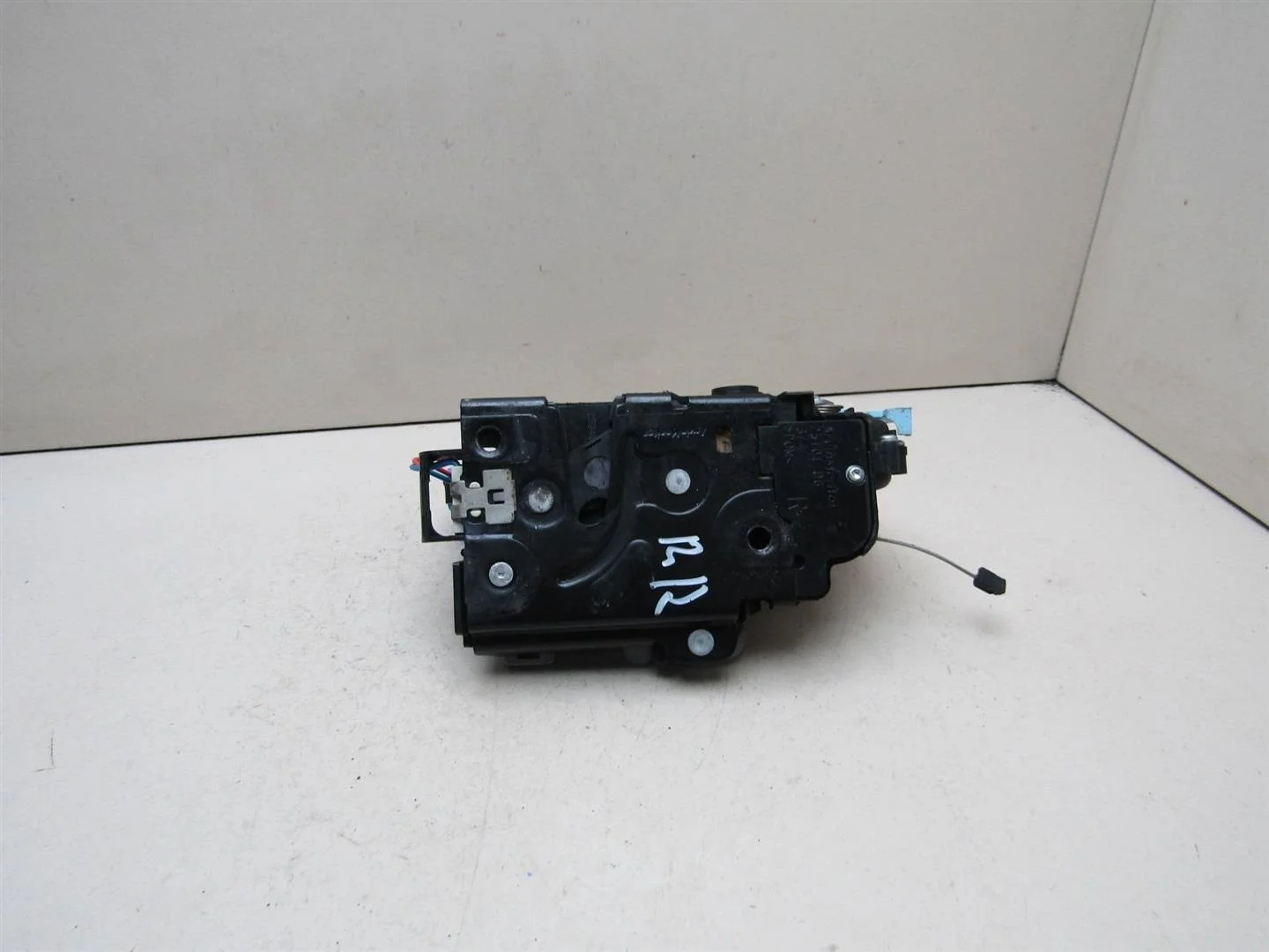 Замок двери задней правой Skoda Octavia (A5 1Z-) 2004-2013  [7L0839016D]  в Вологде