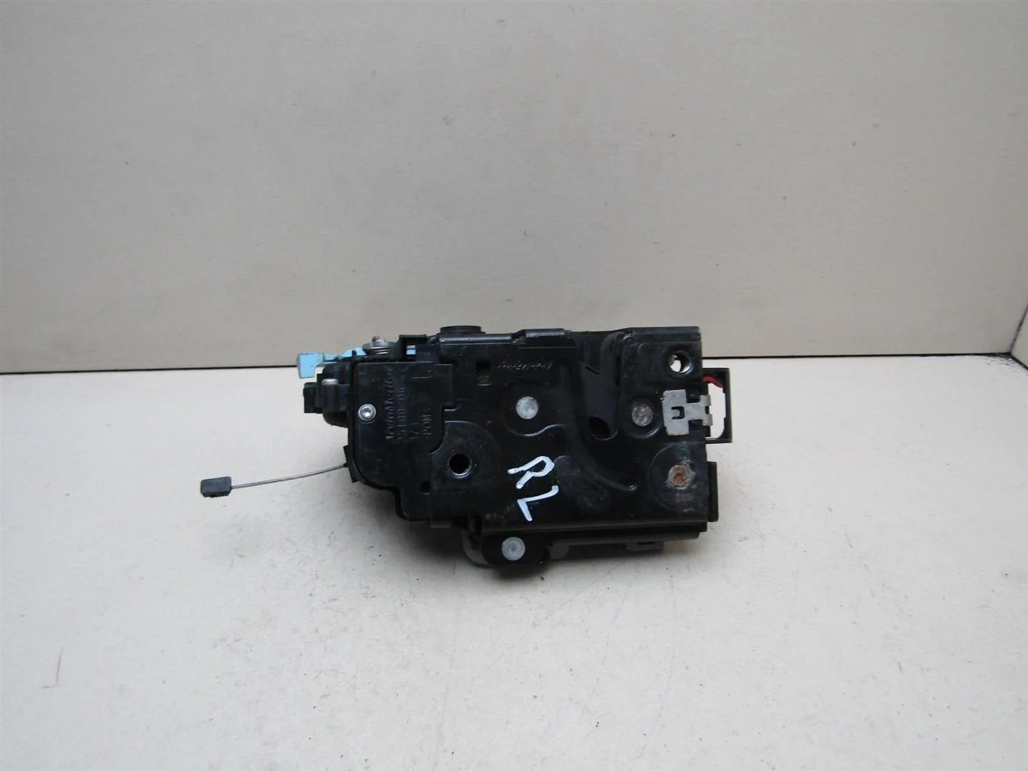Замок двери задней левой VW Golf Plus 2005-2014  [7L0839015D]  в Вологде