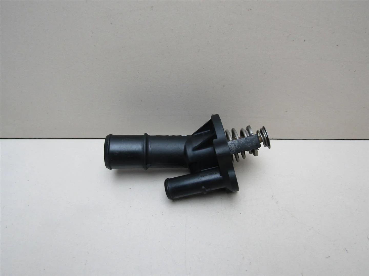Корпус термостата Ford Focus II 2005-2008  [1476110]  1.8 16V QQDB в Вологде