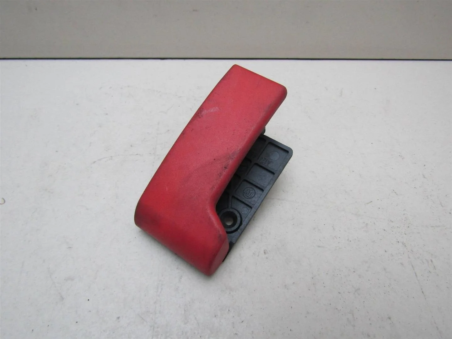 Ручка открывания капота Mercedes Benz W210 E-Klasse 1995-2000  [A1248800320]  в Вологде