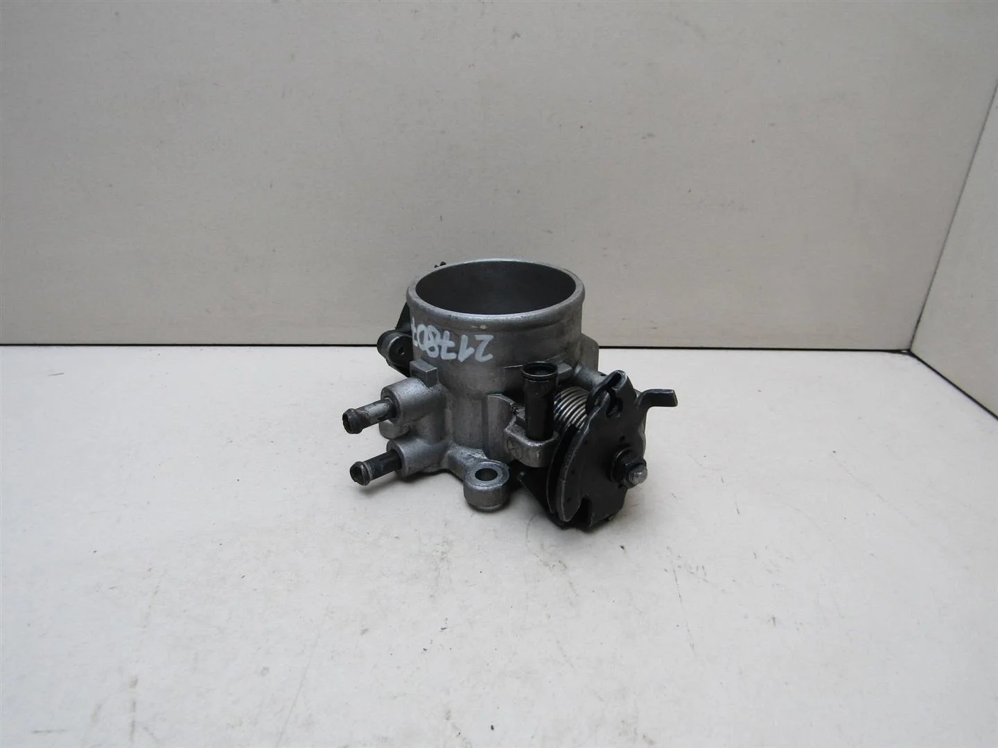 Заслонка дроссельная Hyundai Tucson 2004-2010  [3510023701]  2.0 G4GC в Вологде