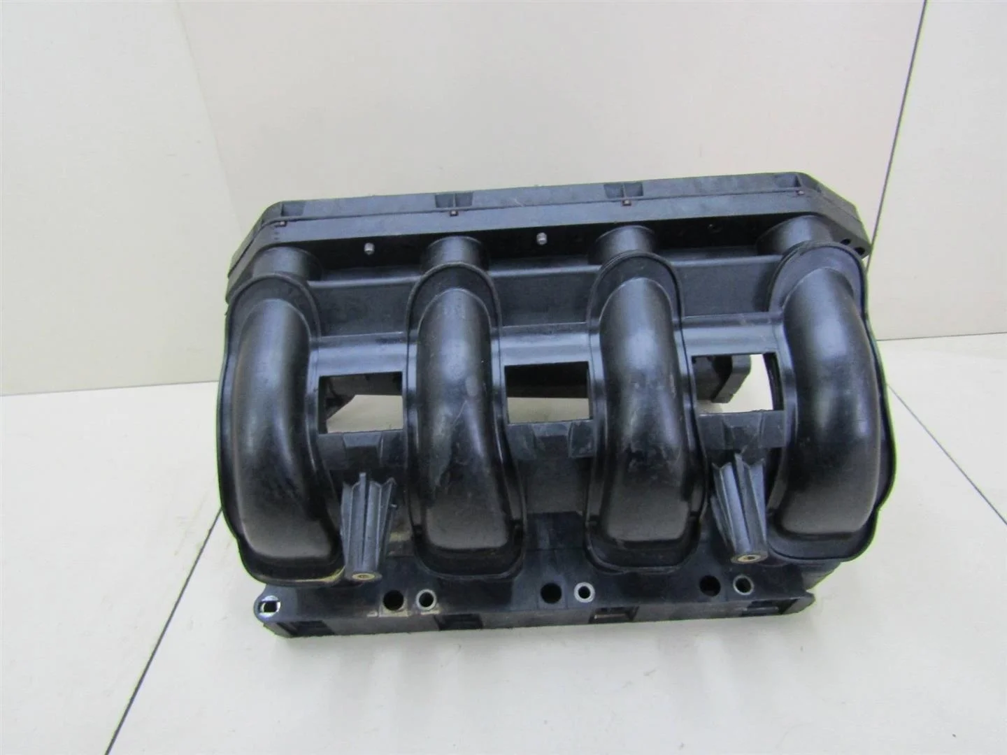 Коллектор впускной Mercedes Benz Vito (638) 1996-2003  [A6110900637]  2.2 CDI 611980 в Вологде