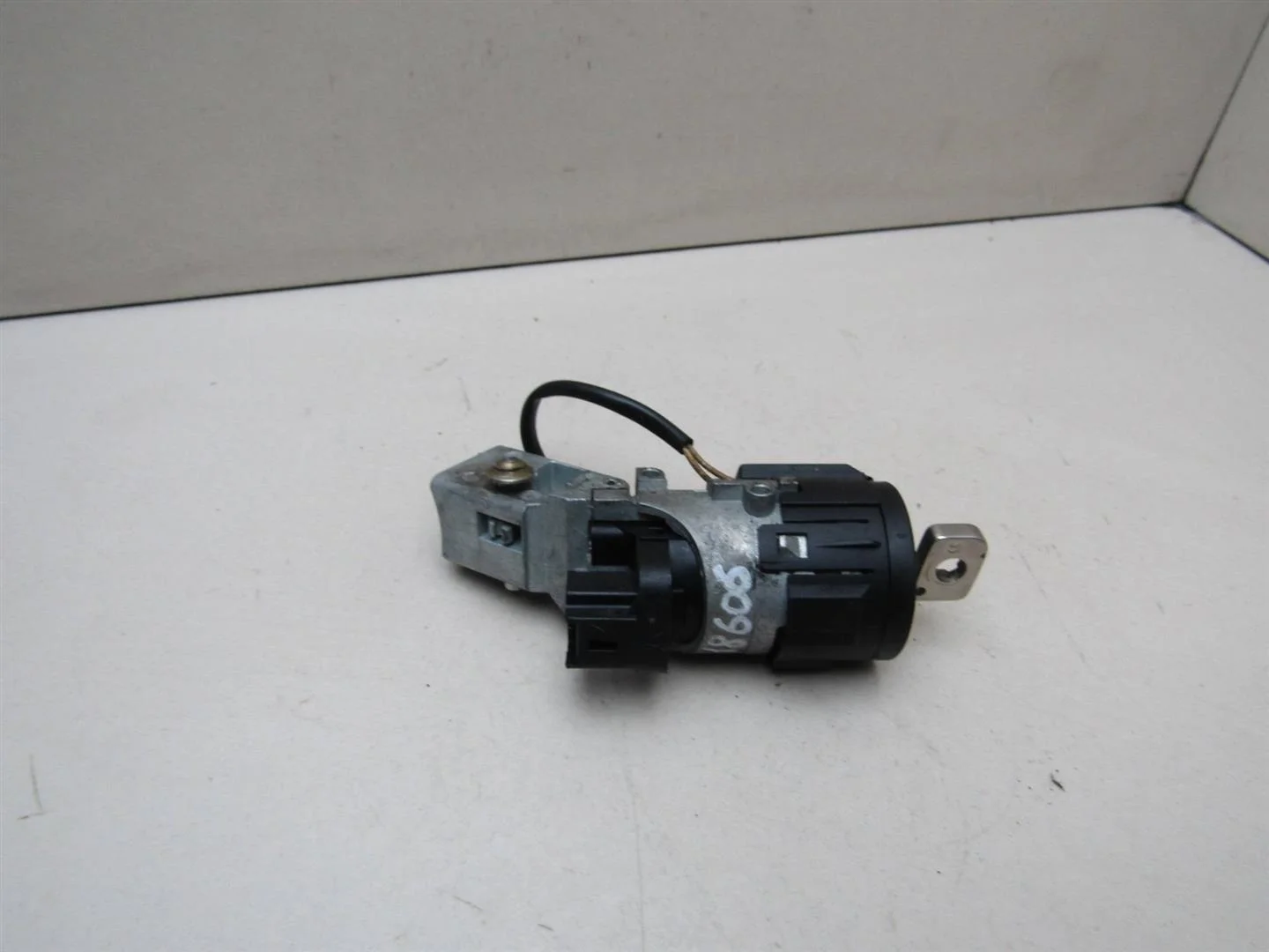 Замок зажигания Peugeot 407 2004-2010  [4162EA]  в Вологде
