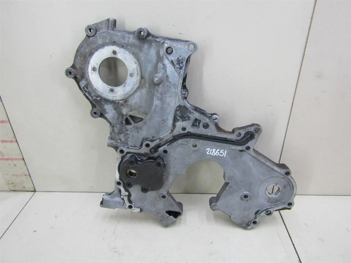 Крышка двигателя передняя Hyundai Starex H1 1997-2007  [213704A410]  2.5 в Вологде