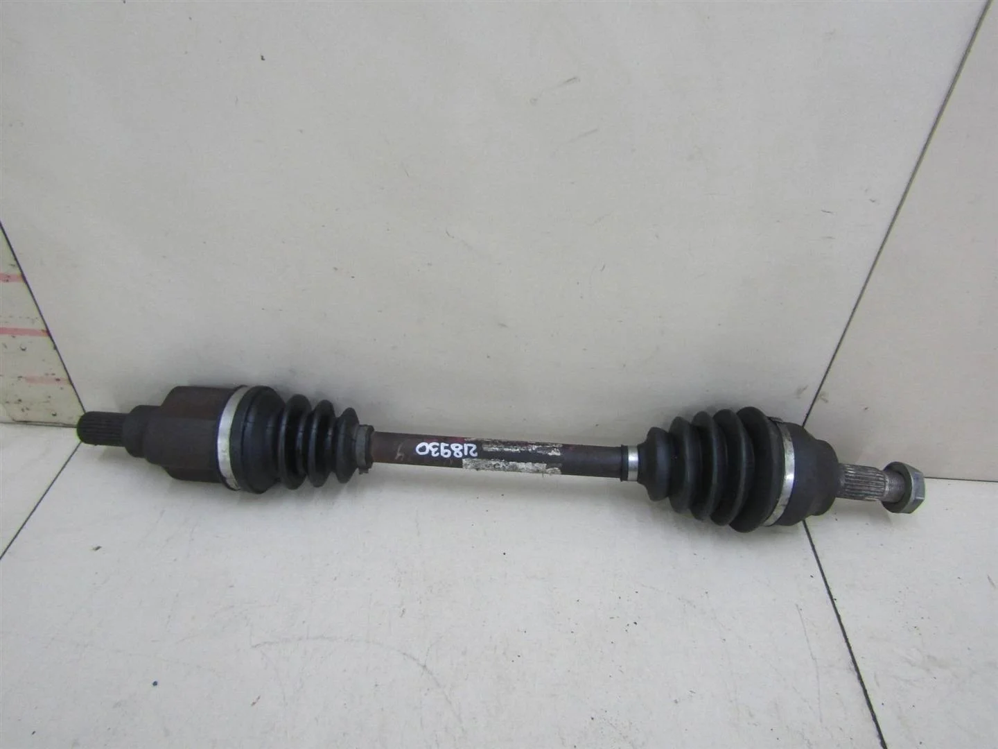Полуось передняя левая Peugeot 207 2006-2013  [3272LL]  1.6 16V  в Вологде