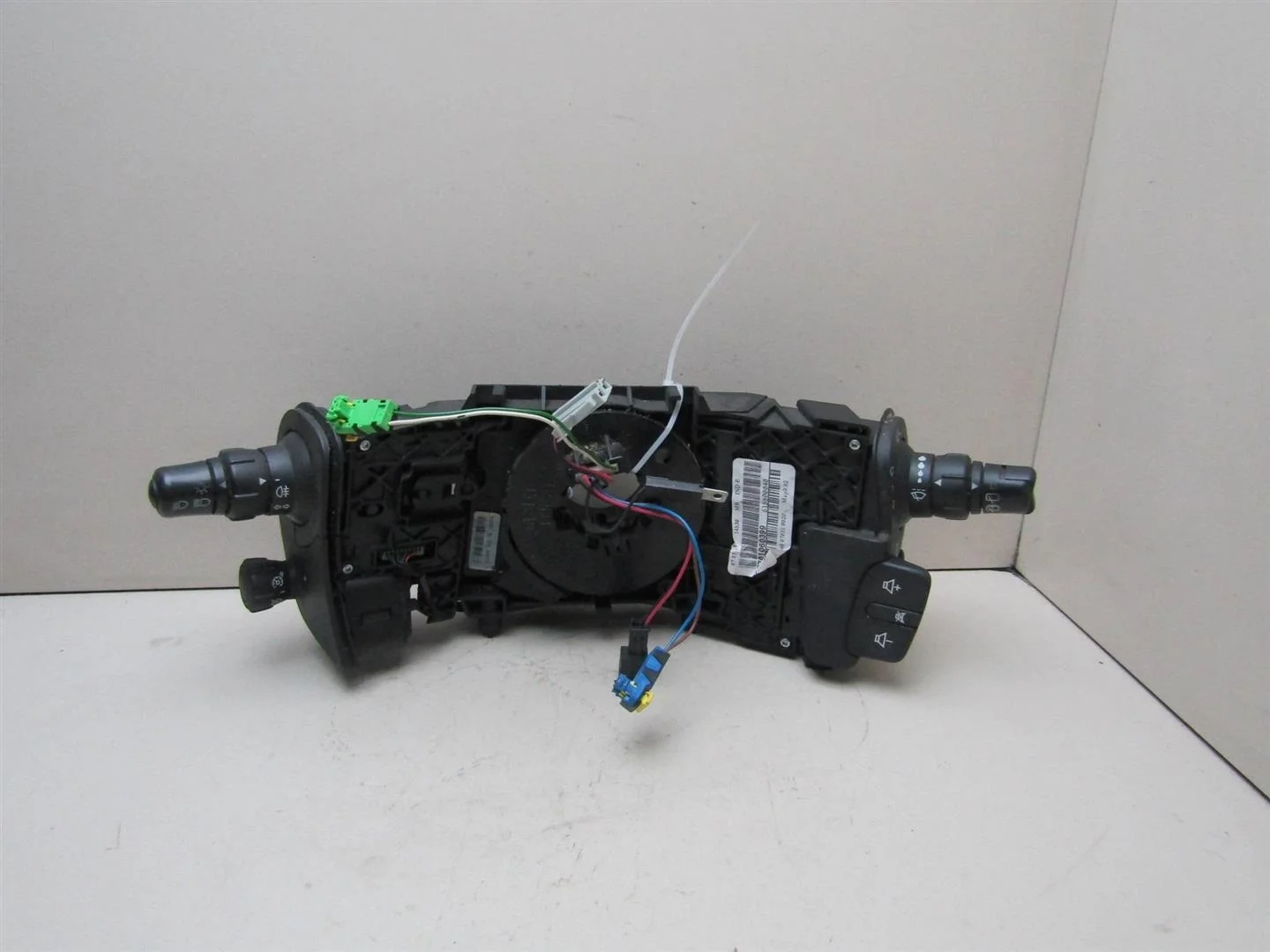 Переключатель подрулевой в сборе Renault Scenic 2003-2009  [7701060399]  в Вологде