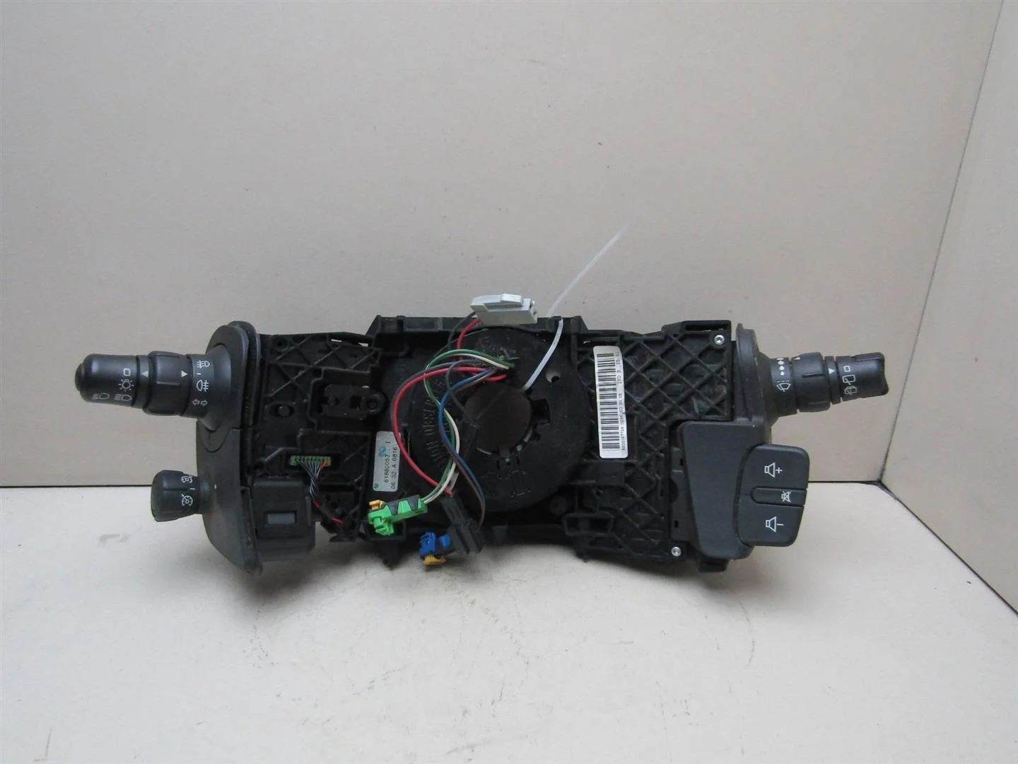 Переключатель подрулевой в сборе Renault Scenic 2003-2009  [7701060399]  в Вологде