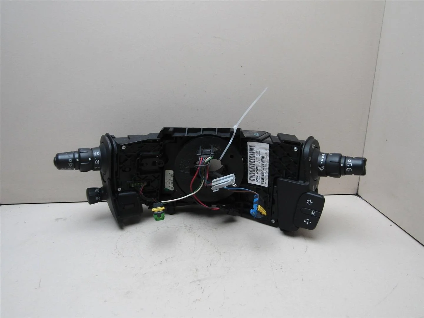 Переключатель подрулевой в сборе Renault Scenic 2003-2009  [7701060399]  в Вологде