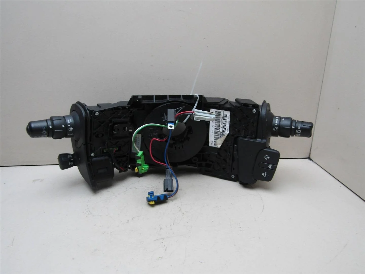 Переключатель подрулевой в сборе Renault Scenic 2003-2009  [7701060399]  в Вологде