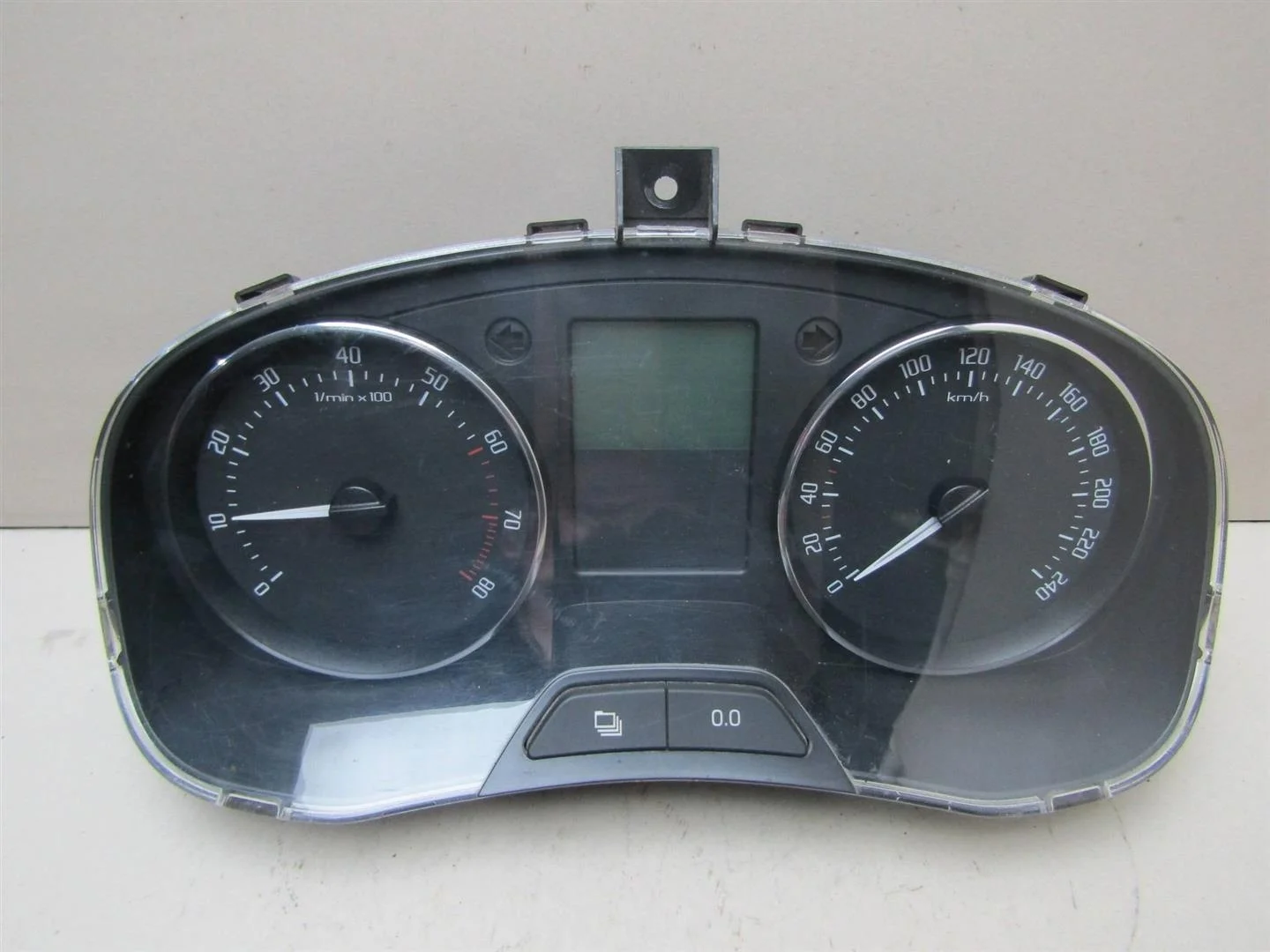 Панель приборов Skoda Fabia 2007-2015  [5J0920811G]  1.4 CGG в Вологде