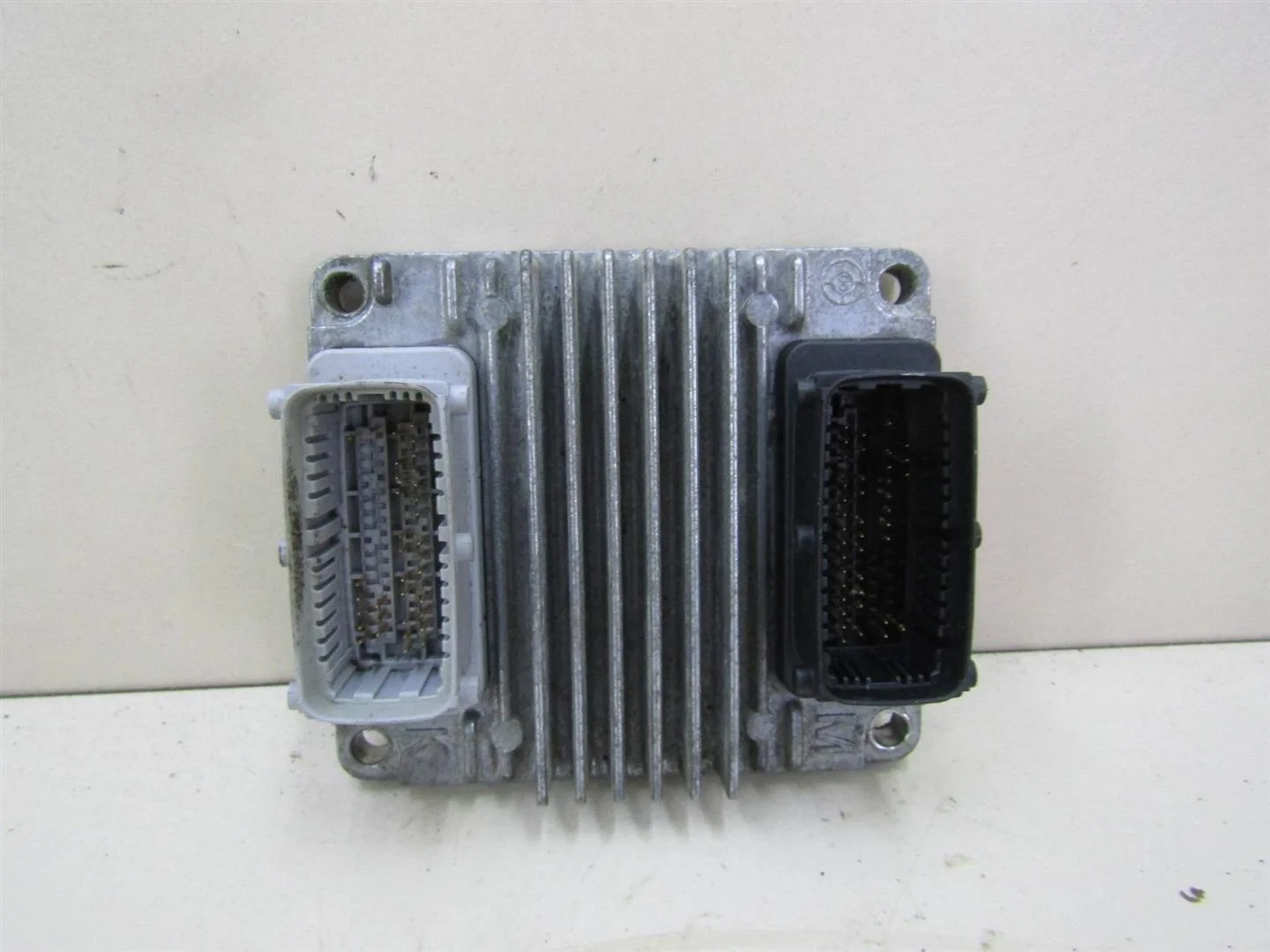 Блок управления двигателем Chevrolet Aveo (T250) 2005-2011  [96436779]  1.4 16V F14D3 в Вологде