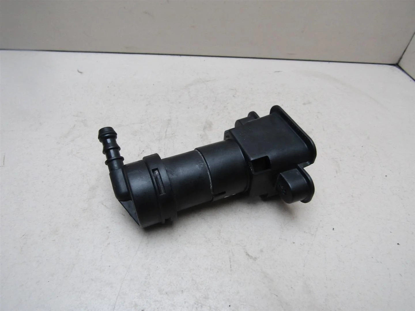 Форсунка омывателя фары Audi A4 (B6) 2000-2004  [8E0955102C ]  в Вологде
