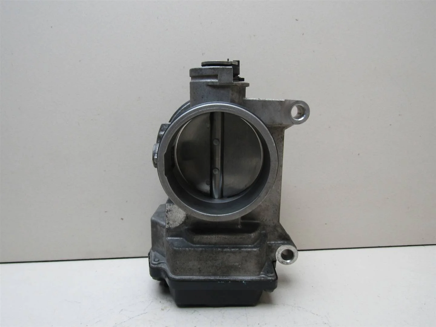 Заслонка дроссельная Renault Megane II 2002-2009  [8200063652]  1.4 1.6 1.8 2.0 в Вологде