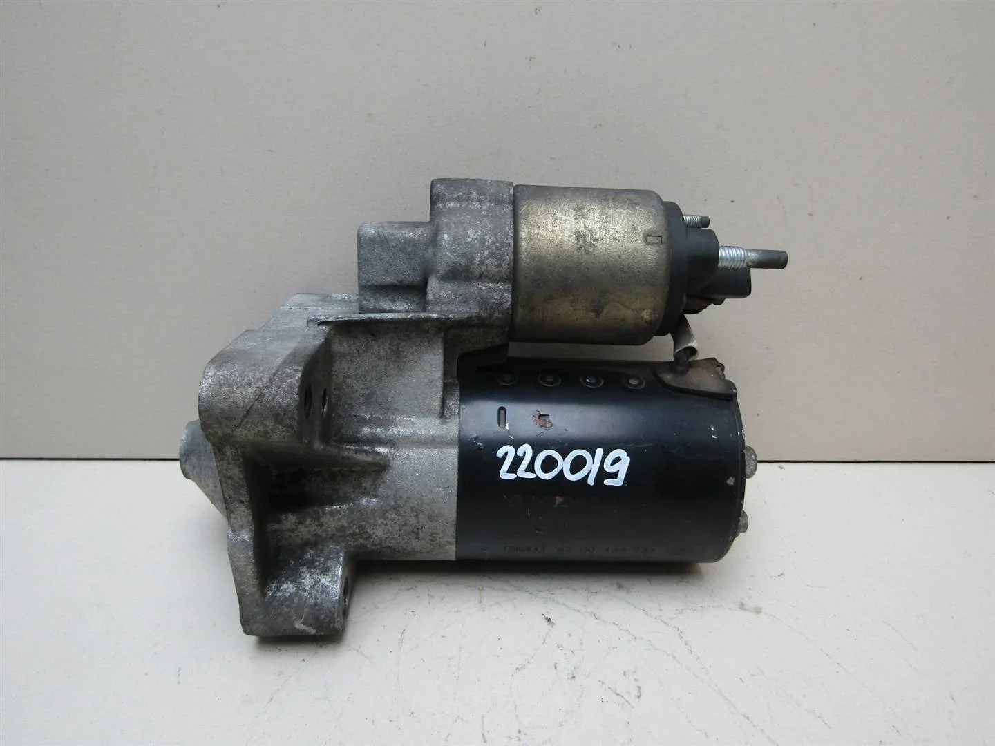 Стартер Renault Megane II 2002-2009  [8200792969]  2.0 F4R в Вологде