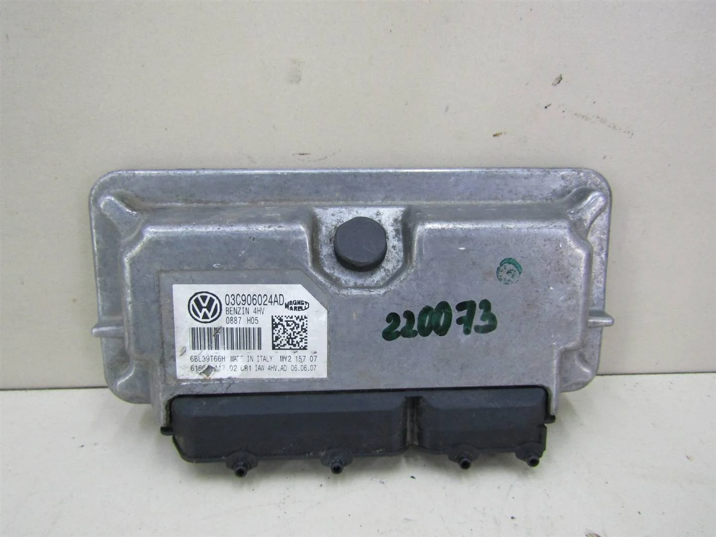 Блок управления двигателем VW Polo 2001-2009  [03C906024AD]  в Вологде