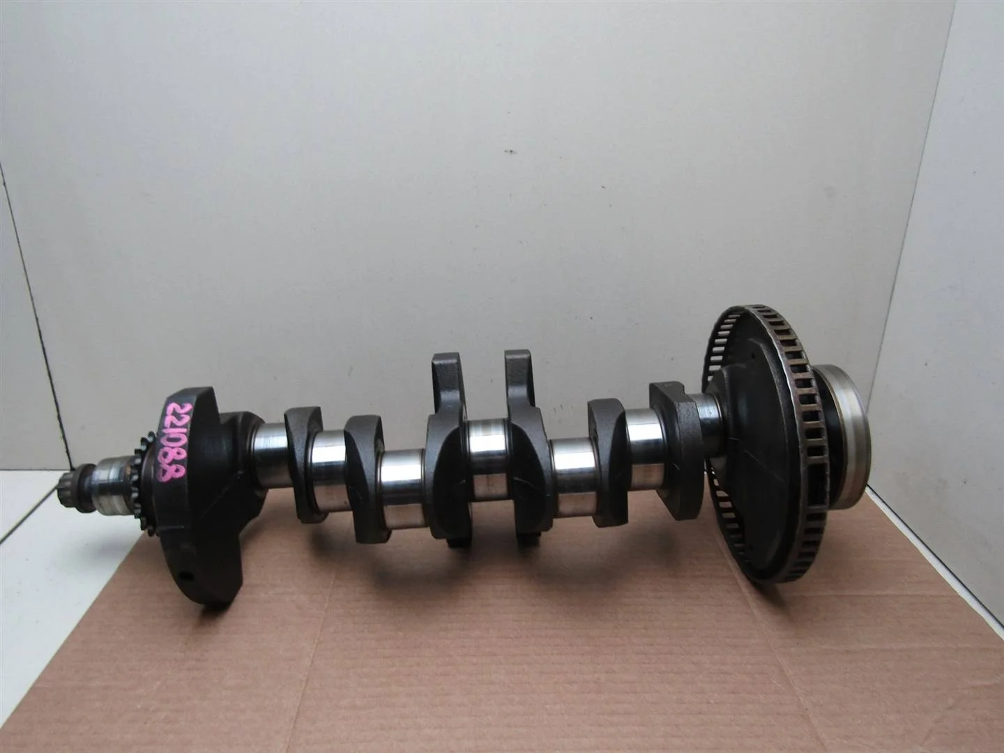 Коленвал Skoda Octavia (A5 1Z-) 2004-2013  [06A105021D]  1.6 8V в Вологде