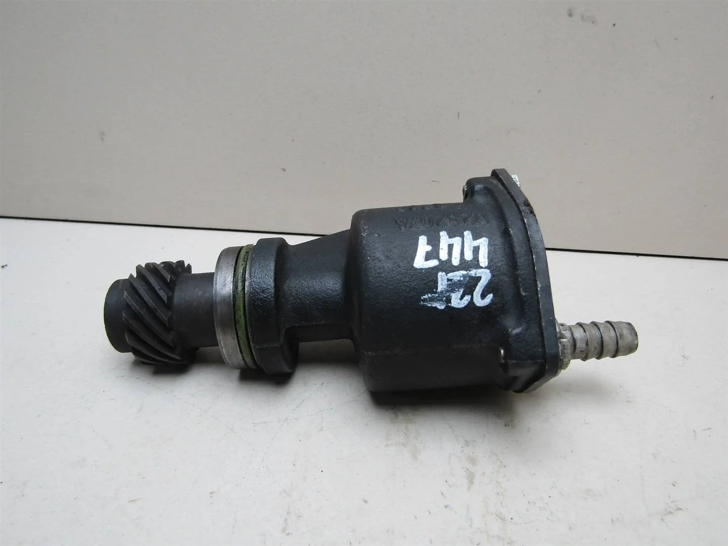 Насос вакуумный VW Passat (B5) 1996-2000  [028145101F]  1.9 TD в Вологде