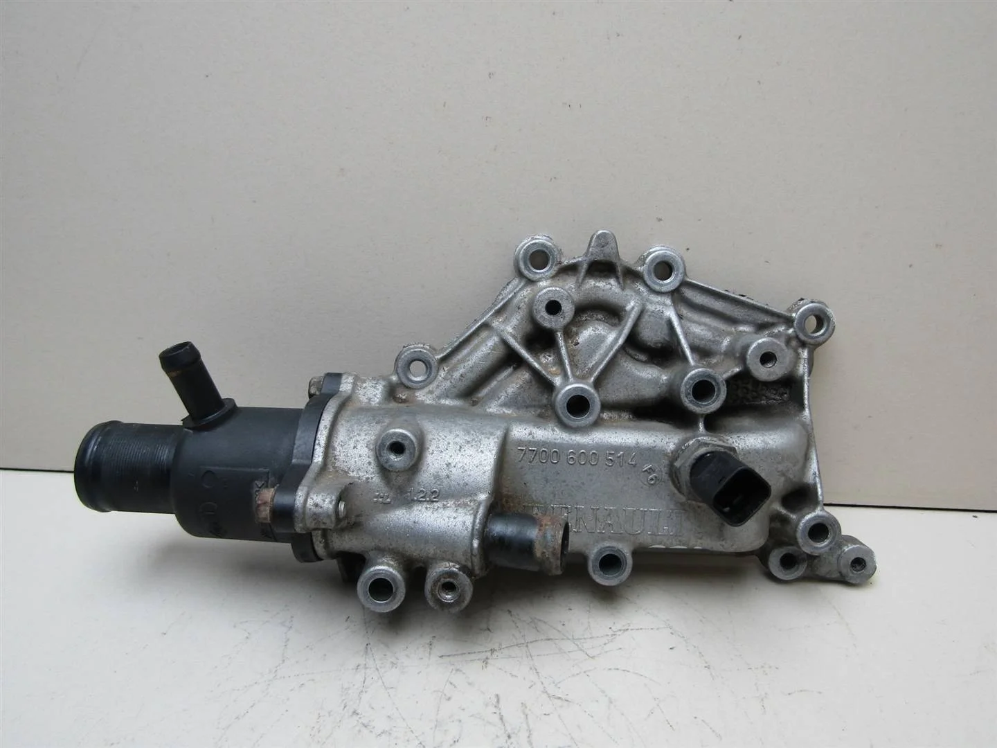 Корпус термостата Renault Megane II 2002-2009  [7700600514]  1.4 1.6 1.8 16V в Вологде