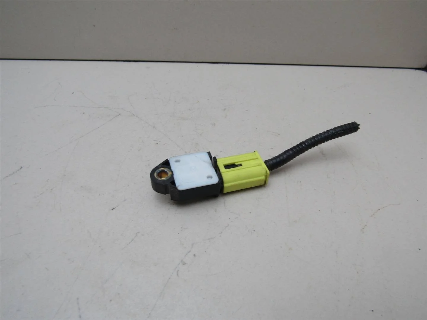Датчик AIR BAG Toyota Auris (E15) 2006-2012  [8983102060]  1.6 1ZRFE  в Вологде