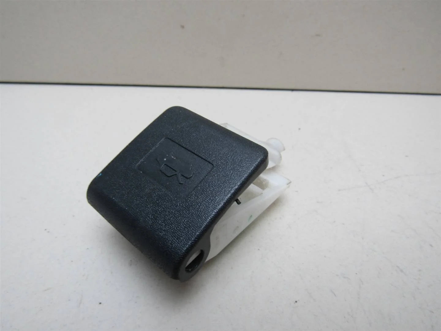 Ручка открывания капота Toyota Auris (E15) 2006-2012  [5360152010B3]  1.6 1ZRFE  в Вологде