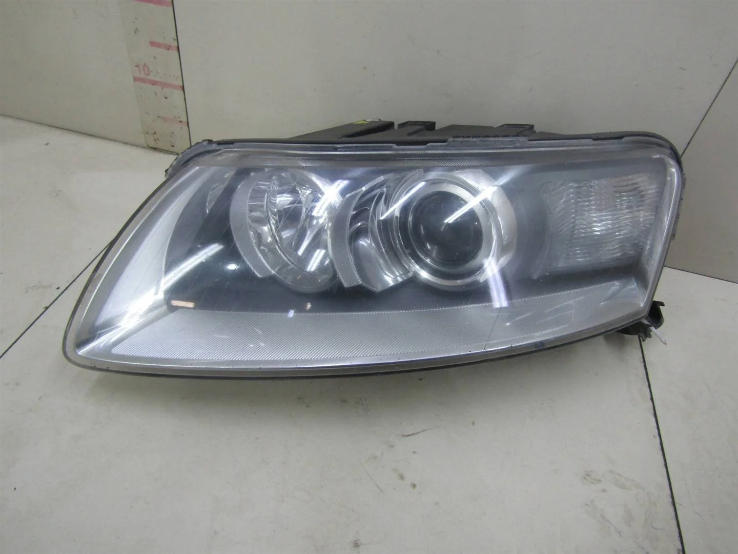 Фара левая Audi A6 (C6,4F) 2005-2011  [4F0941029AK]  в Вологде