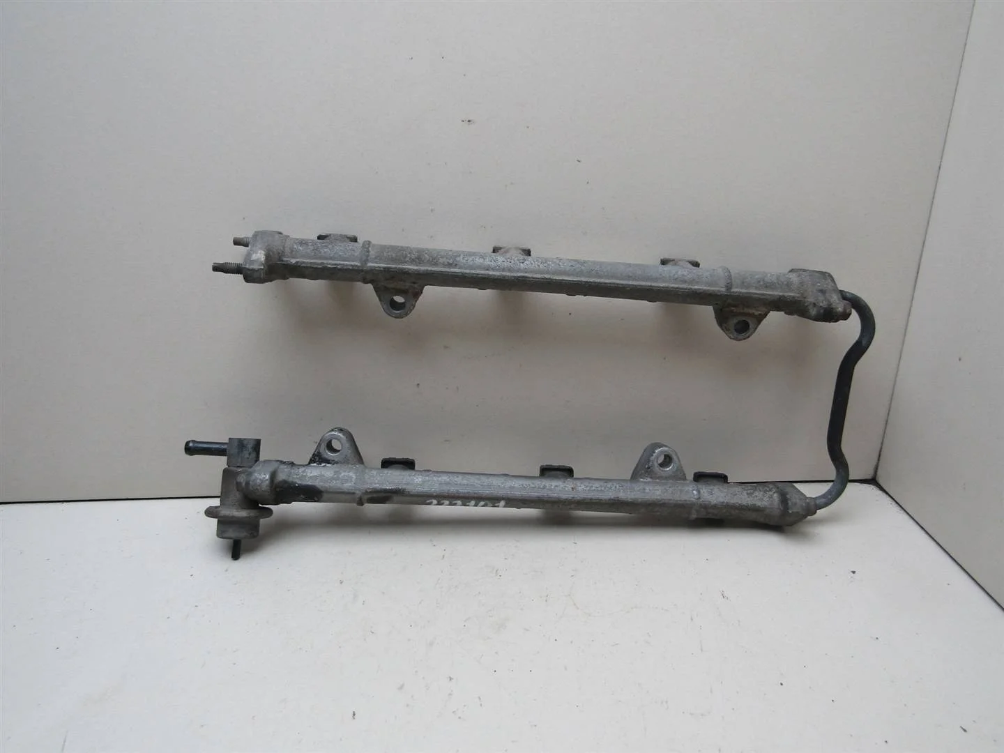 Рейка топливная (рампа) Hyundai Santa Fe (SM) \Santa Fe Classic 2000-2012  [3530437100]  2.7 24v G6BA в Вологде