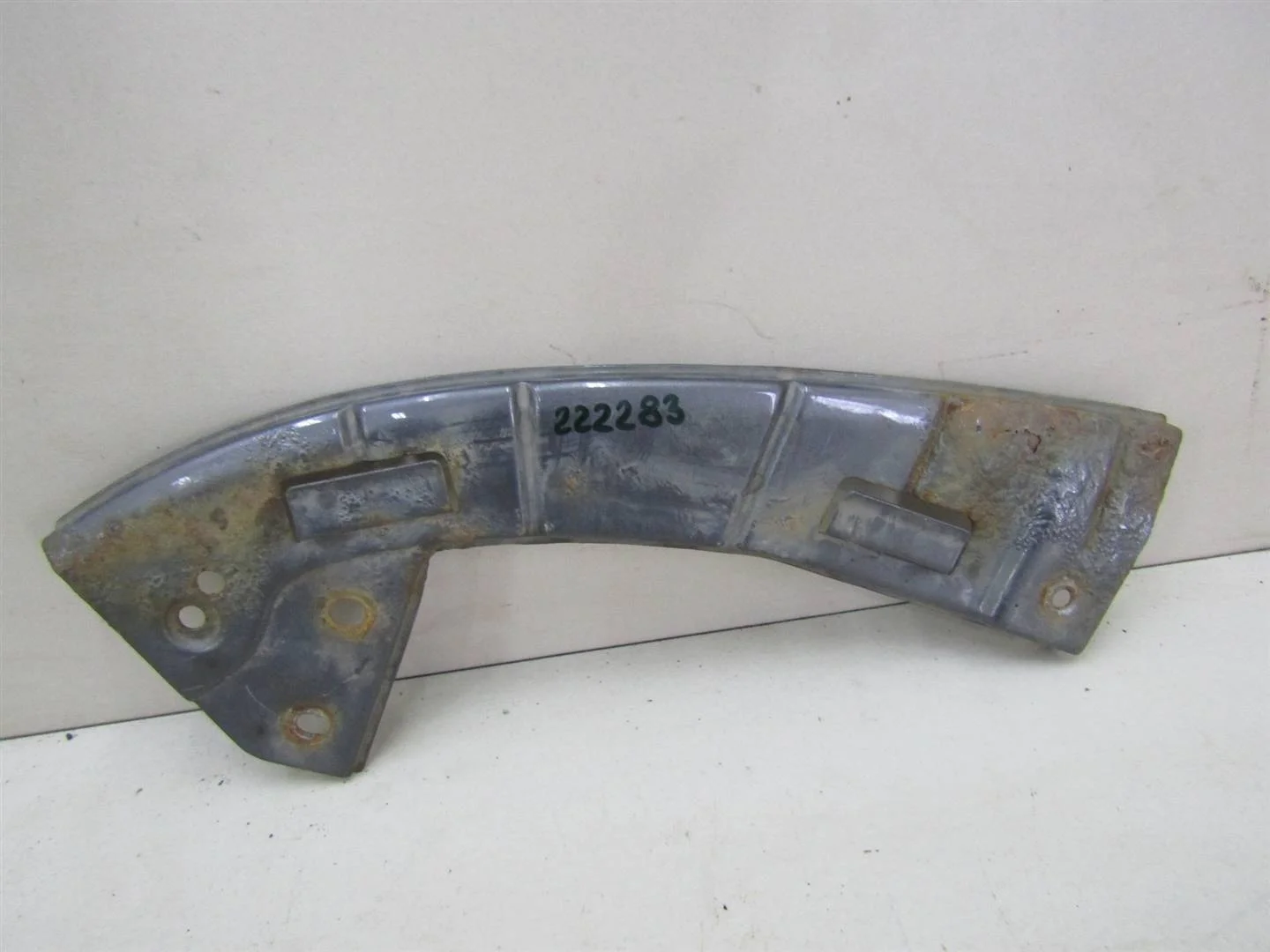 Кронштейн переднего бампера левый Hyundai Santa Fe (SM) \Santa Fe Classic 2000-2012  [8652426900]  2.7 24v G6BA в Вологде