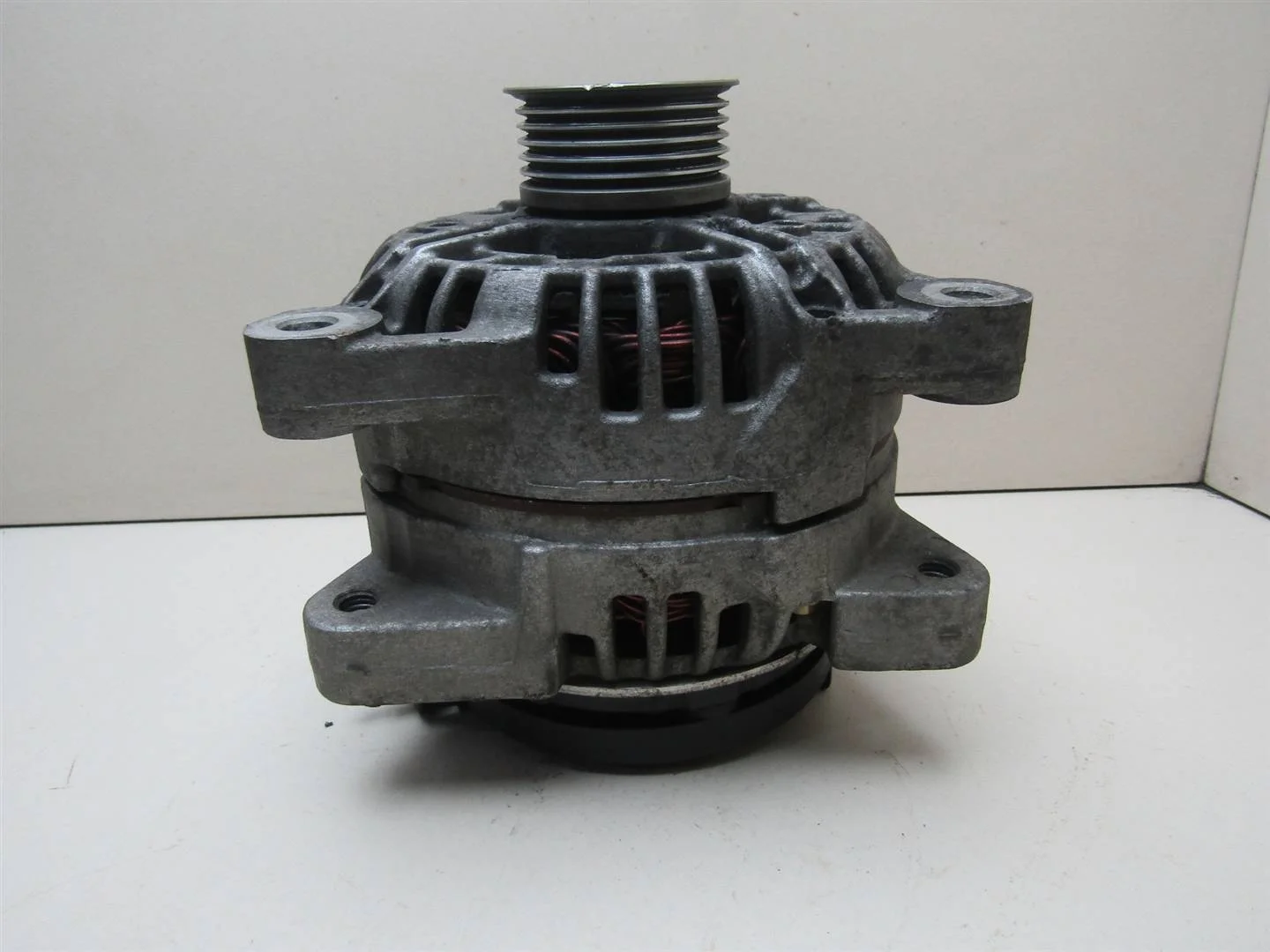 Генератор Citroen C5 2005-2008  [5705CA]  2.0 16V EW10A в Вологде