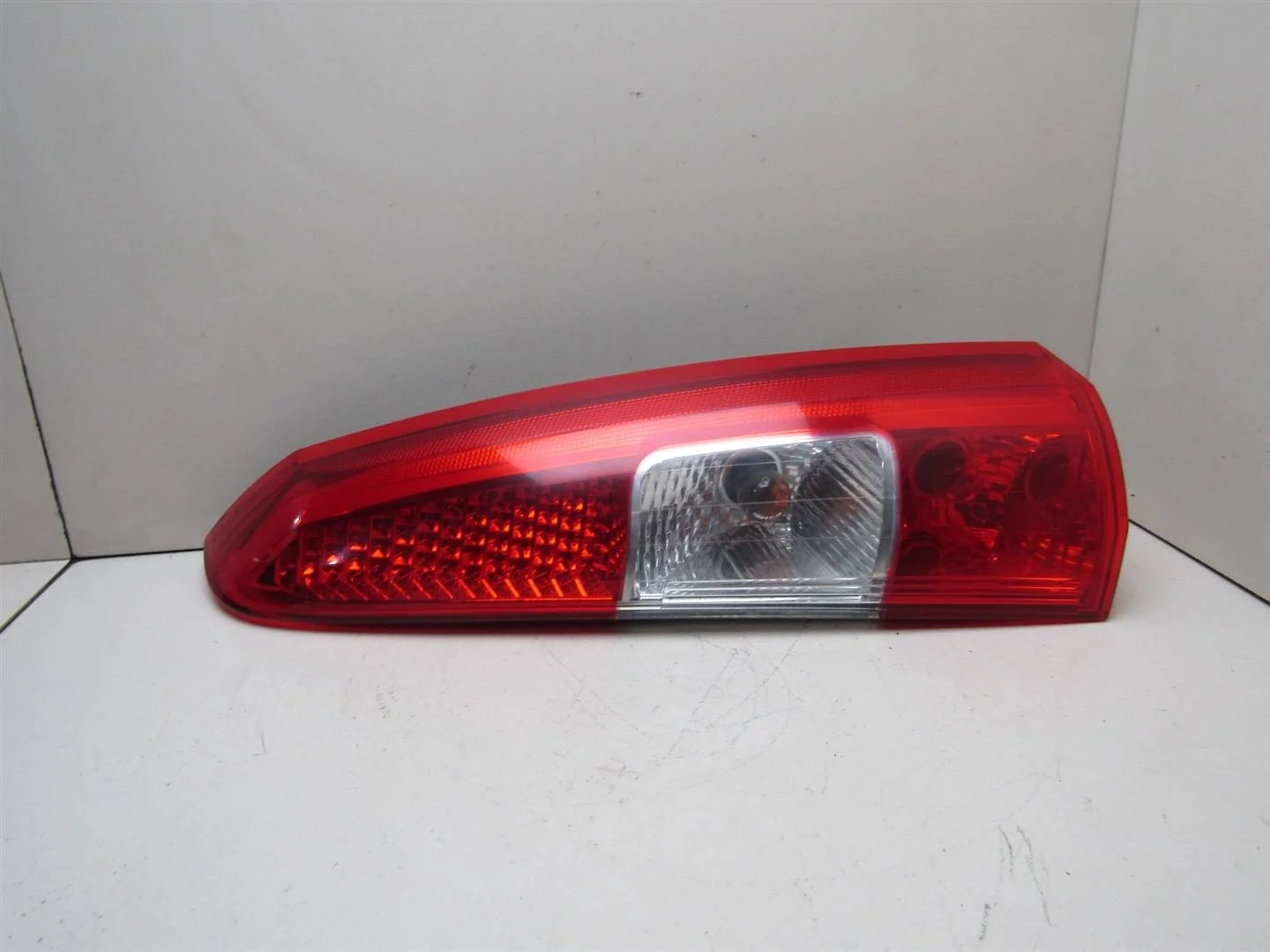 Фонарь задний правый Volvo XC70 Cross Country 2000-2006  [30655375]  B5254T2 в Вологде