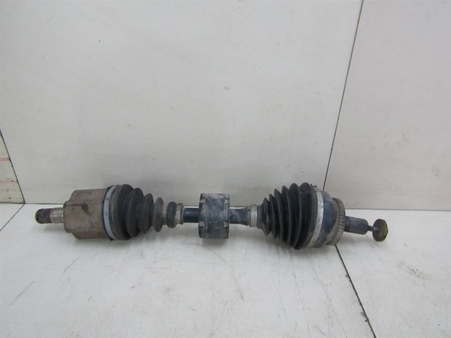 Полуось передняя левая Volvo XC70 Cross Country 2000-2006  [36000522]  B5254T2 в Вологде
