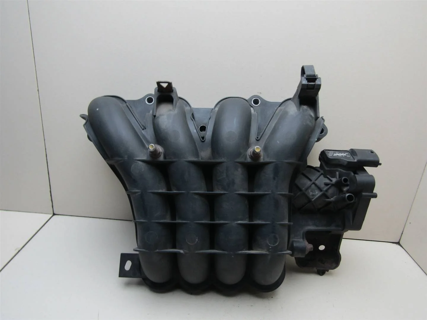 Коллектор впускной Mitsubishi Lancer (CX, CY) 2007-нв  [MN143823]  1.5 16V 4A91 в Вологде