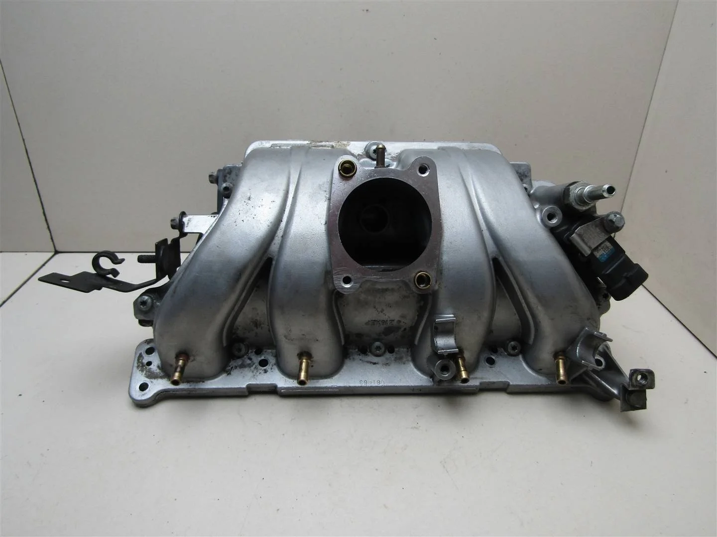 Коллектор впускной Opel Astra H \ Family 2004-2015  [24435069]  Z16XEP в Вологде
