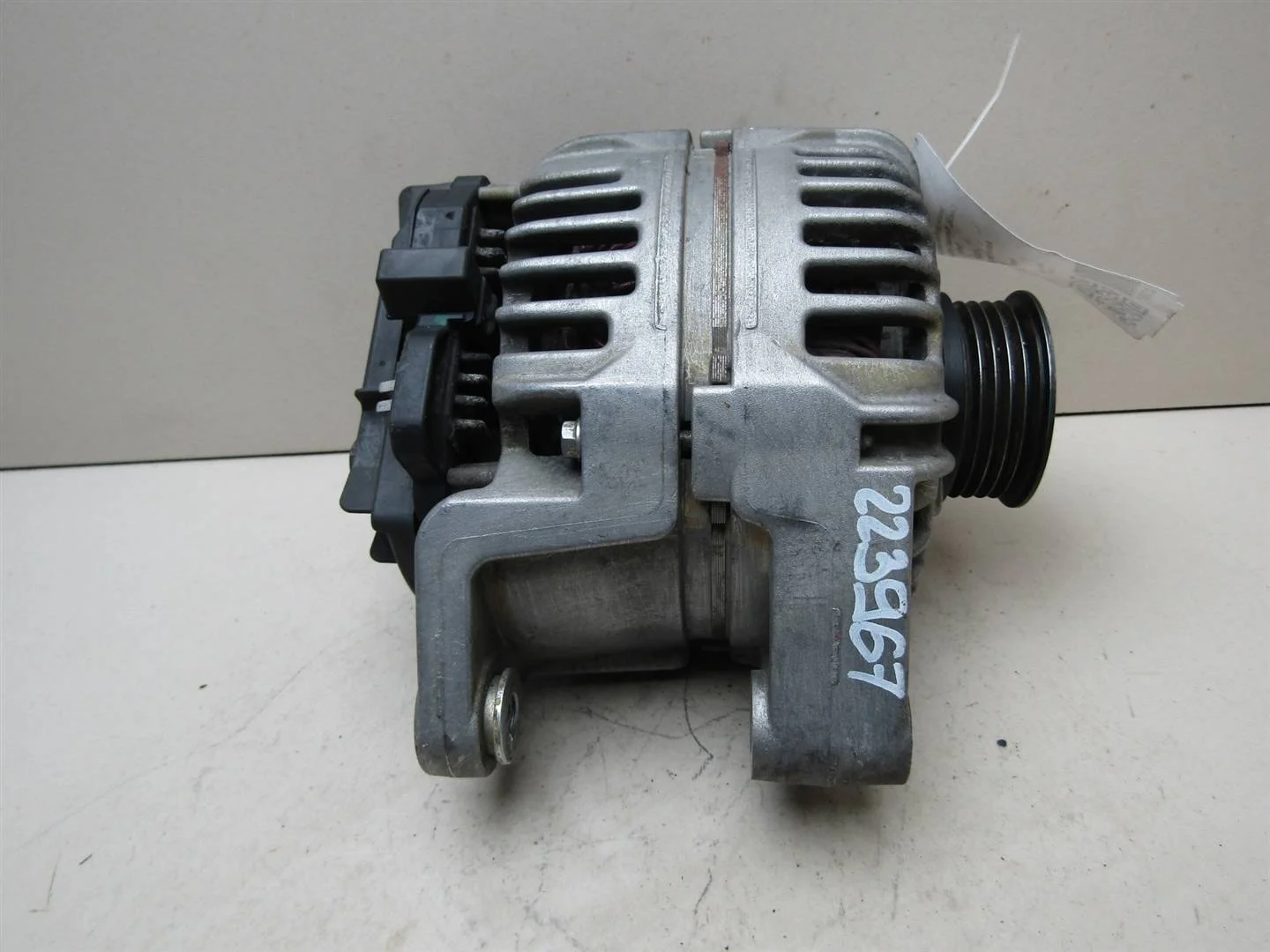 Генератор Opel Astra H \ Family 2004-2015  [13222930]  1.2-1.4 в Вологде