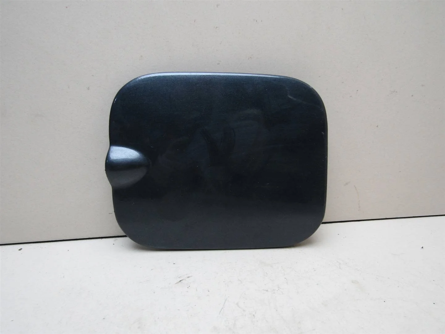 Лючок бензобака Renault Logan 2005-2014  [6001546761]  1.4 8v K7J 710 в Вологде